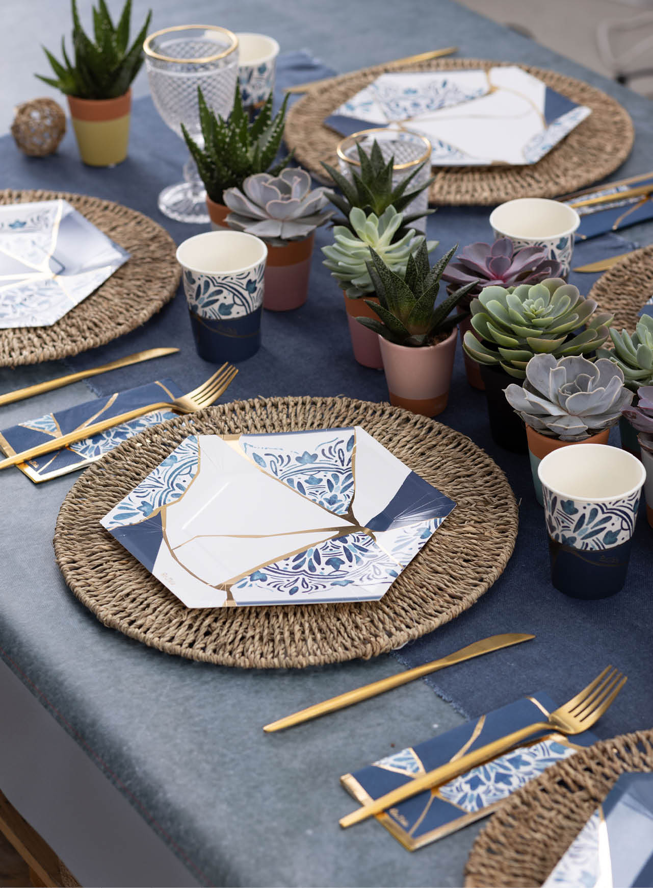 kinsugi blu ambiente verticale